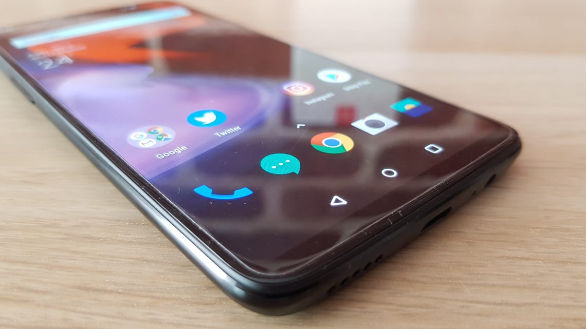 OnePlus 6T zaskakuje dobrymi zdjęciami po zmroku