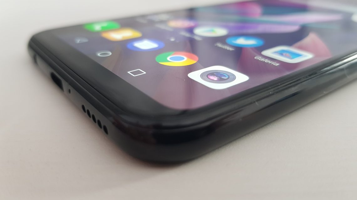 Plotki sugerują, że Huawei P30 dostanie naprawdę spory wyświetlacz