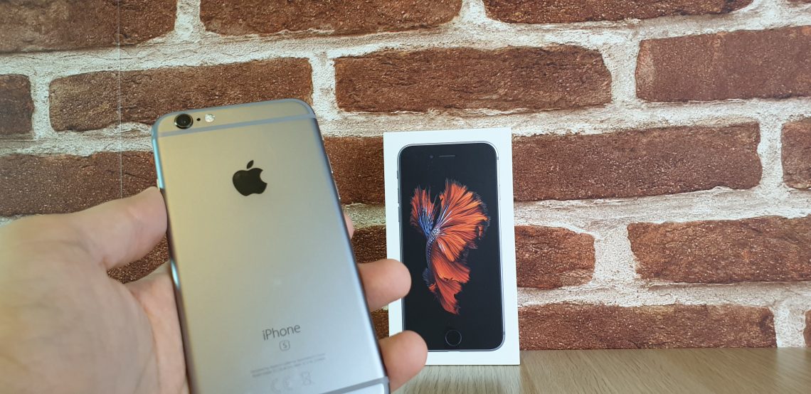 W 2020 roku Apple wprowadzi trzy nowe urządzenia. Dwa z nich będą miały ekran OLED