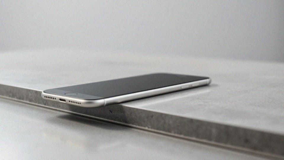 Co wyróżnia konstrukcję iPhone Air?